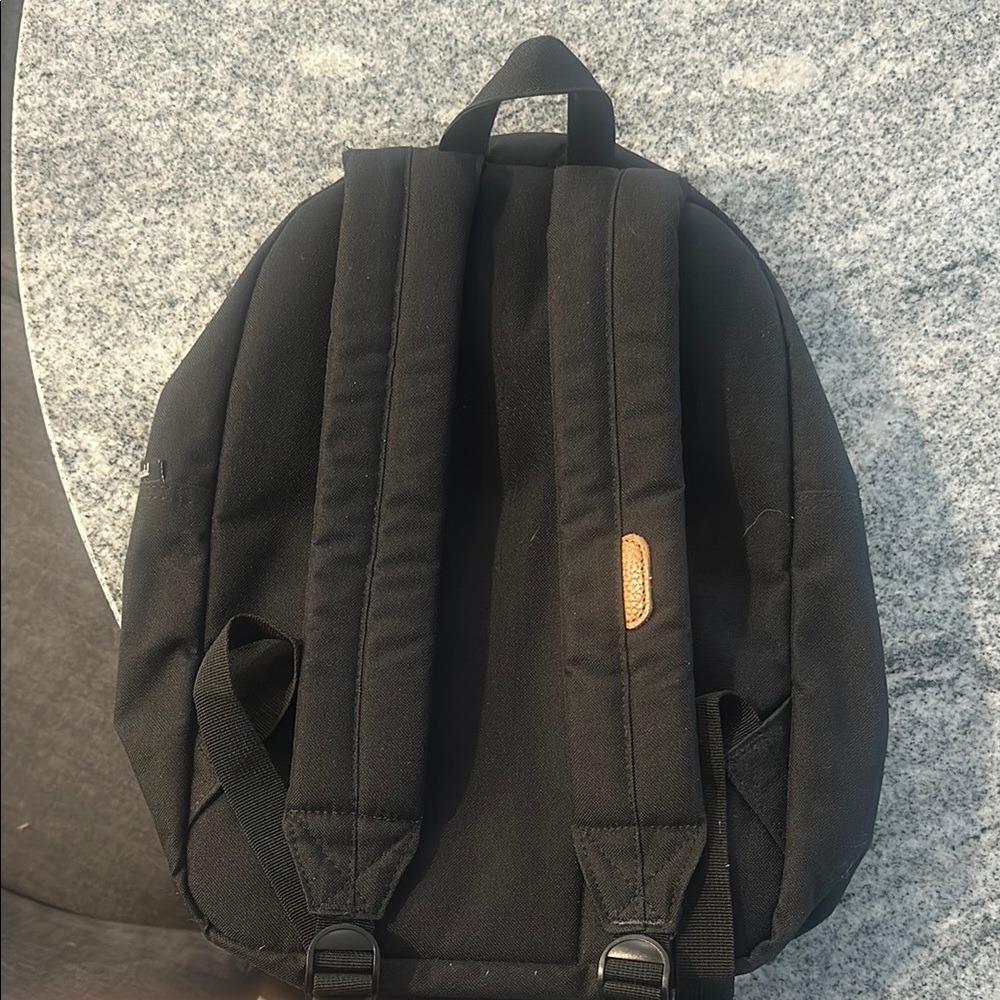 🖤Herschel Supply Company Black Backpack🖤 - Picture 2 of 3